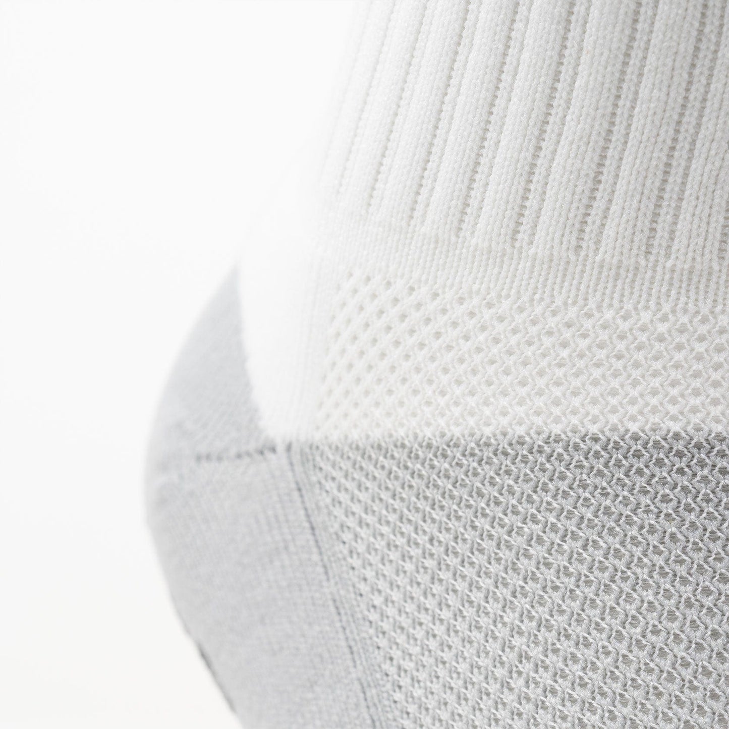 Nova White Non-Slip