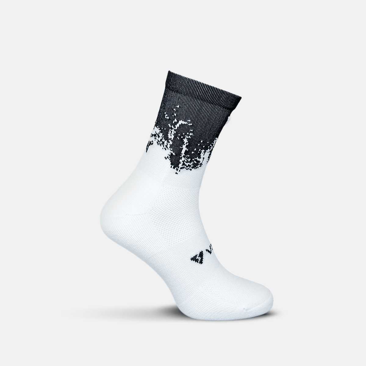 Neptune White Black Short